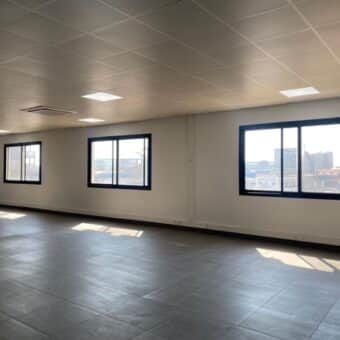 Location de 2 locaux professionnels de 191 m² chacun à Andraharo-Tananarive