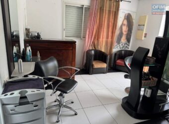 A louer : Local professionnel de 31 m² idéal pour salon de coiffure, Le Tampon